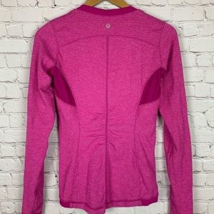 Lululemon base runner top